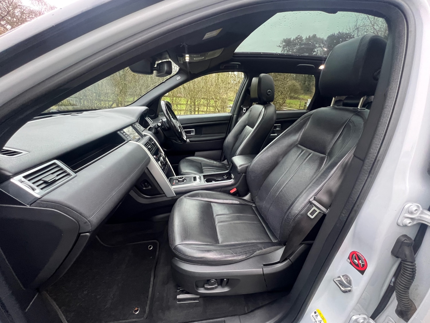 Used Land Rover Discovery Sport 2017 for sale - 77610142: Photo 14