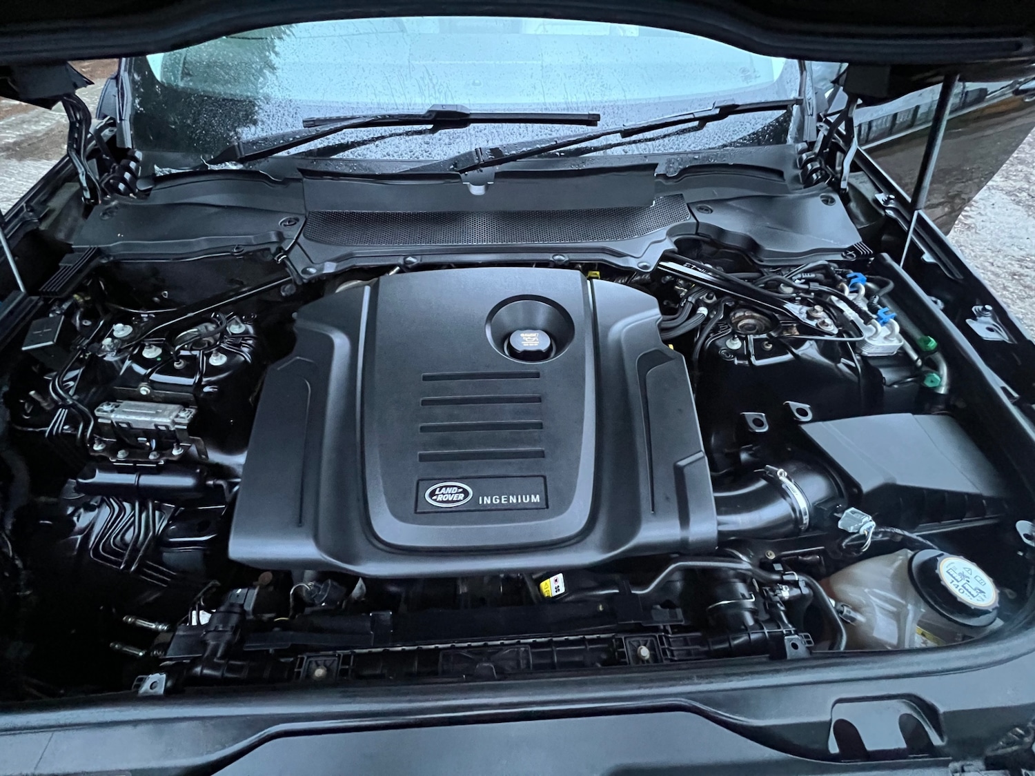 Used Land Rover Discovery 2018 for sale - 77721576: Photo 30