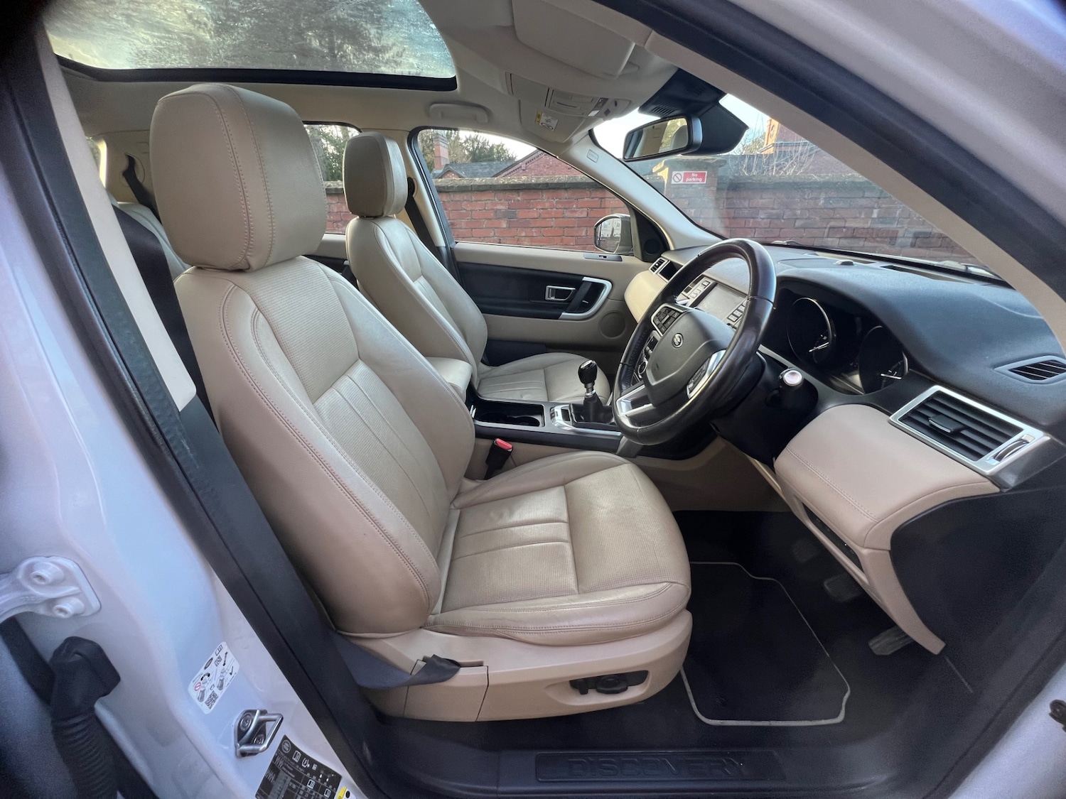 Used Land Rover Discovery Sport 2018 for sale - 76894950: Photo 11