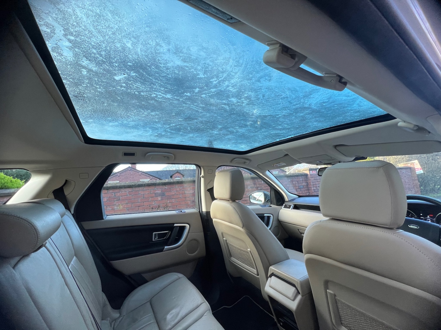 Used Land Rover Discovery Sport 2018 for sale - 76894950: Photo 15