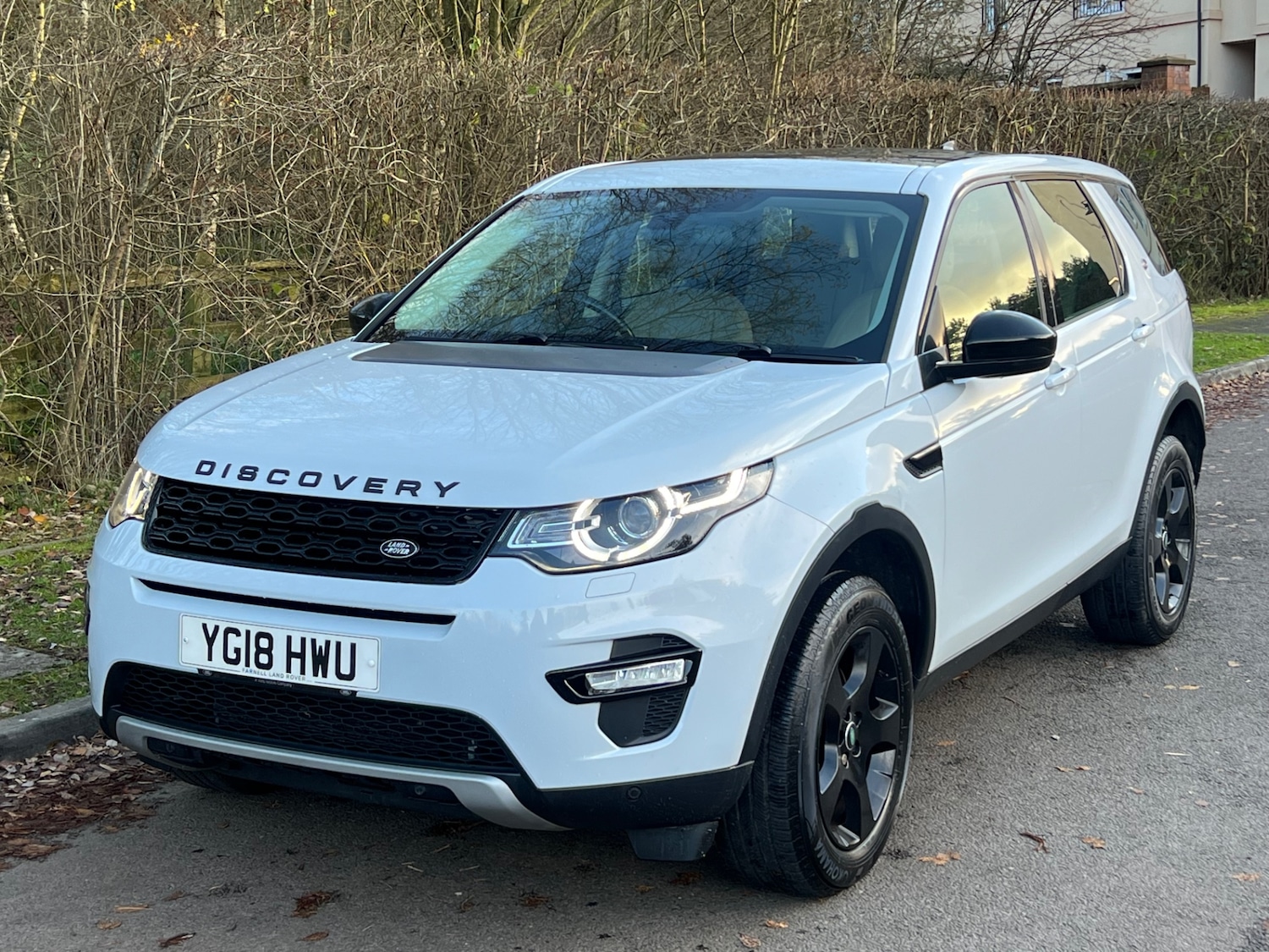 Used Land Rover Discovery Sport 2018 for sale - 76894950: Photo 4