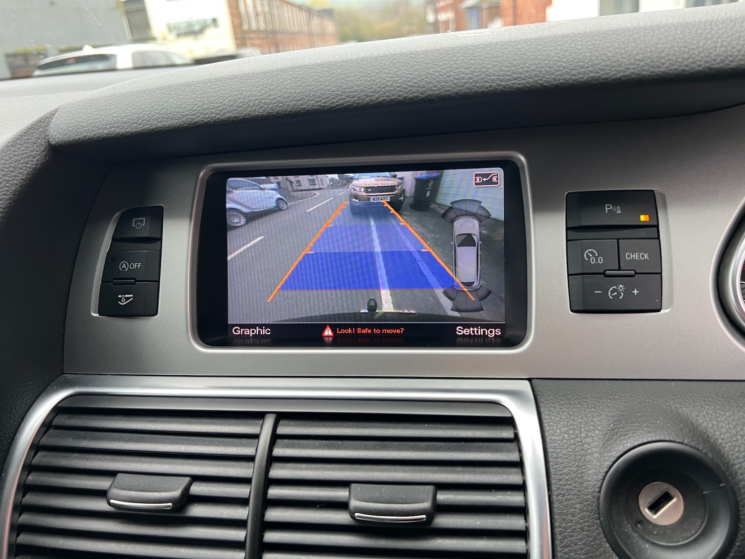 Used Audi Q7 2014 for sale - 77798542: Photo 23