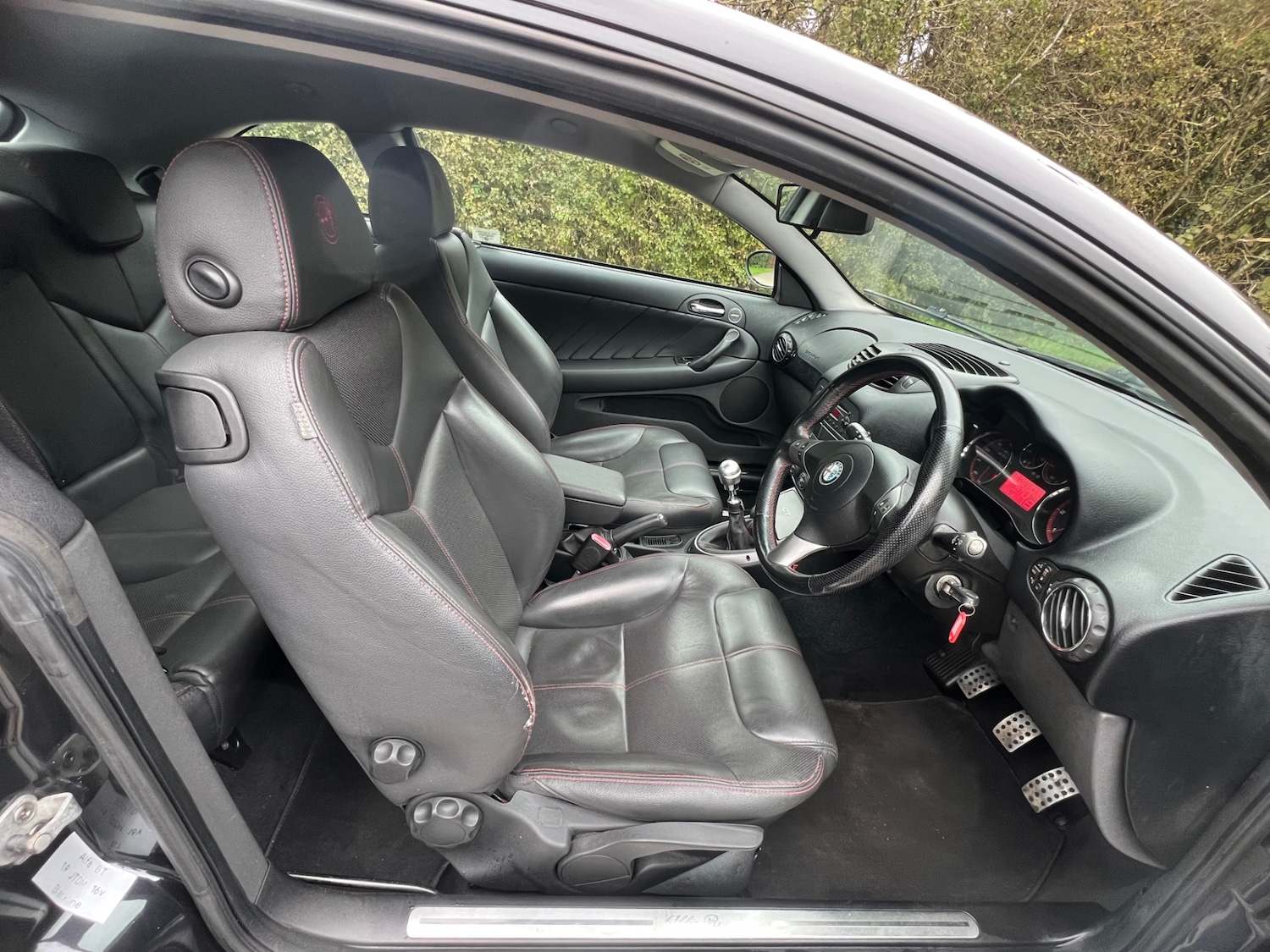 Used Alfa Romeo GT 2007 for sale - 76246337: Photo 11