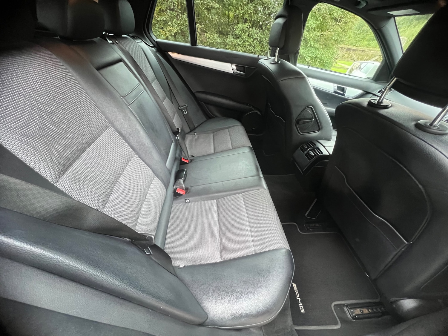 Used Mercedes-Benz C Class 2010 for sale - 76130377: Photo 13