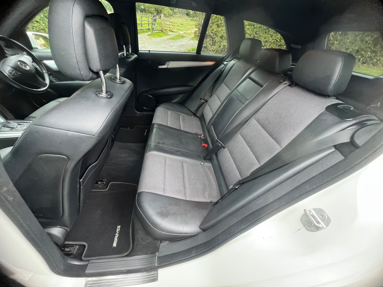 Used Mercedes-Benz C Class 2010 for sale - 76130377: Photo 14