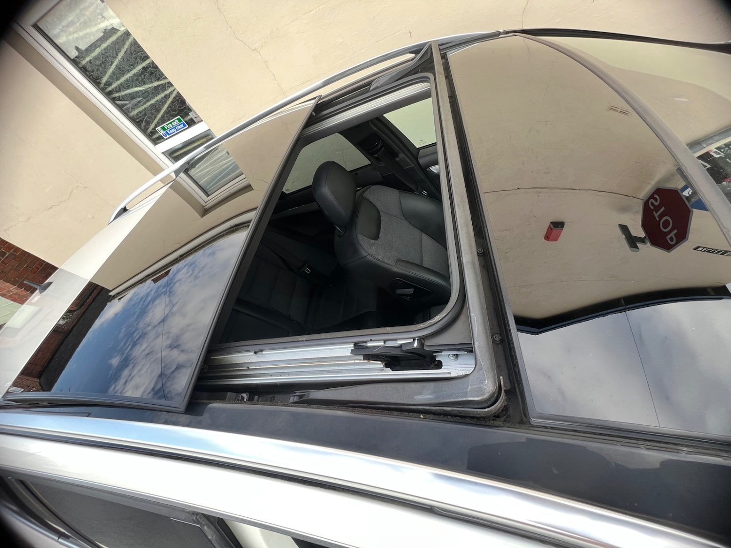 Used Mercedes-Benz C Class 2010 for sale - 76130377: Photo 18