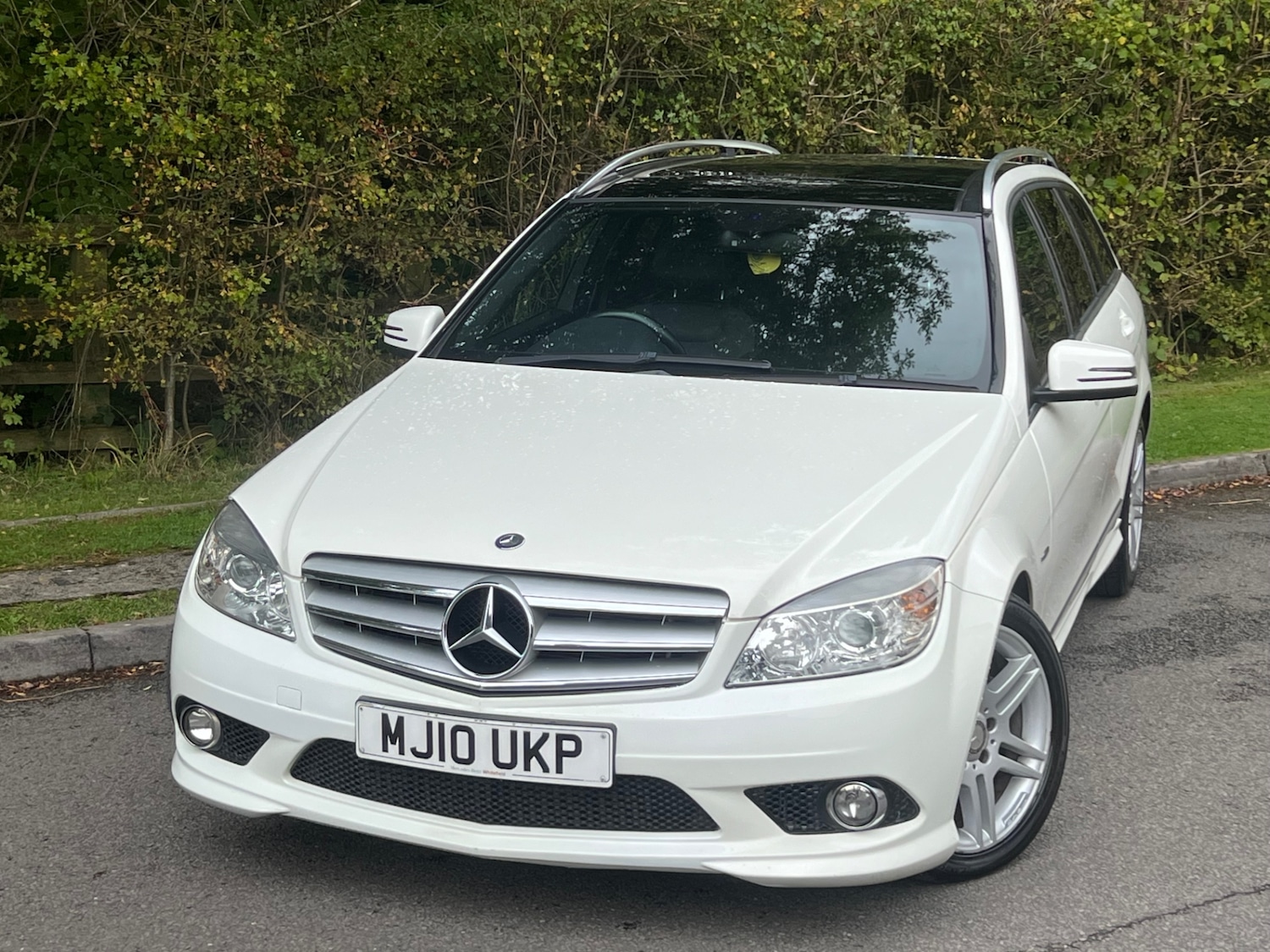 Used Mercedes-Benz C Class 2010 for sale - 76130377: Photo 2