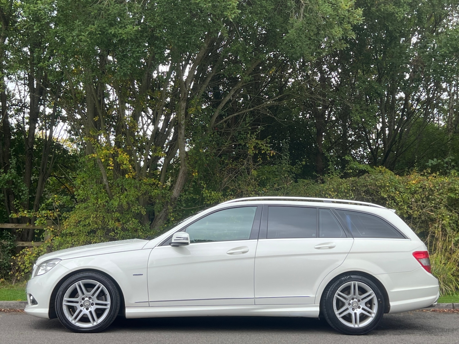 Used Mercedes-Benz C Class 2010 for sale - 76130377: Photo 6
