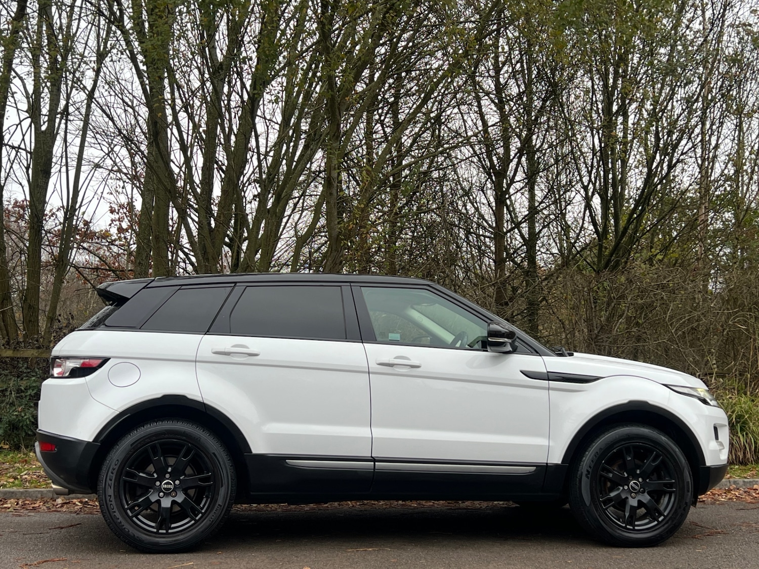 Used Land Rover Range Rover Evoque 2011 for sale - 76708278: Photo 5