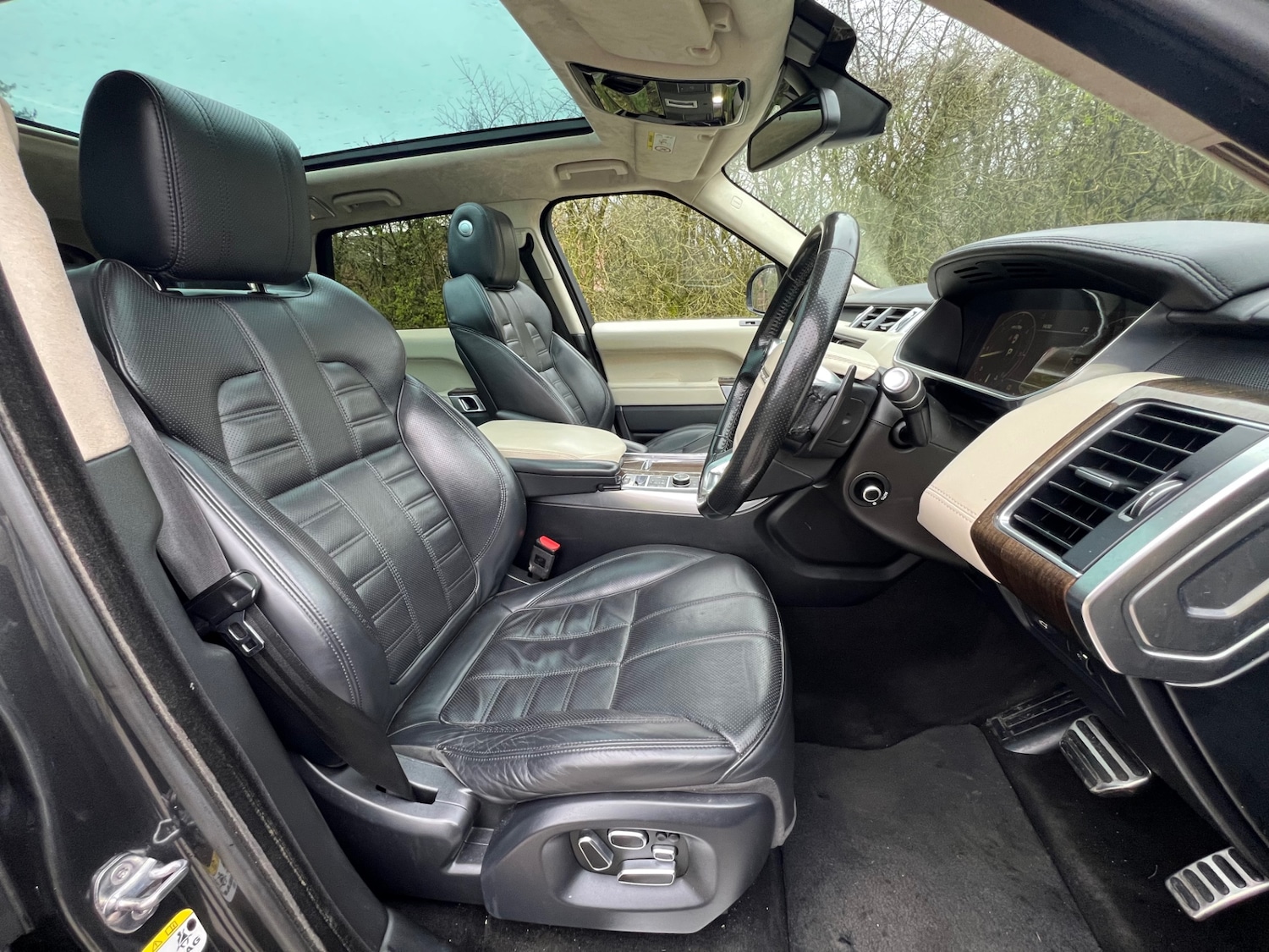 Used Land Rover Range Rover Sport 2015 for sale - 77682217: Photo 15