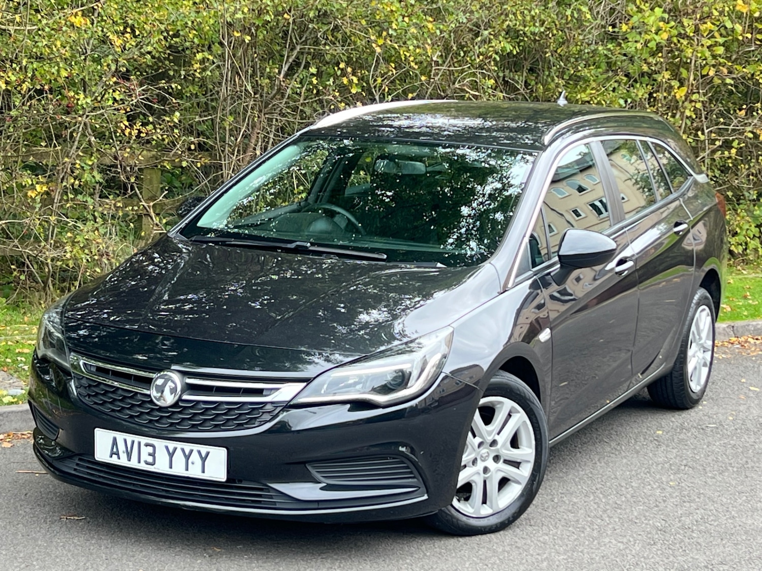 Used Vauxhall Astra 2016 for sale - 76557747: Photo 2