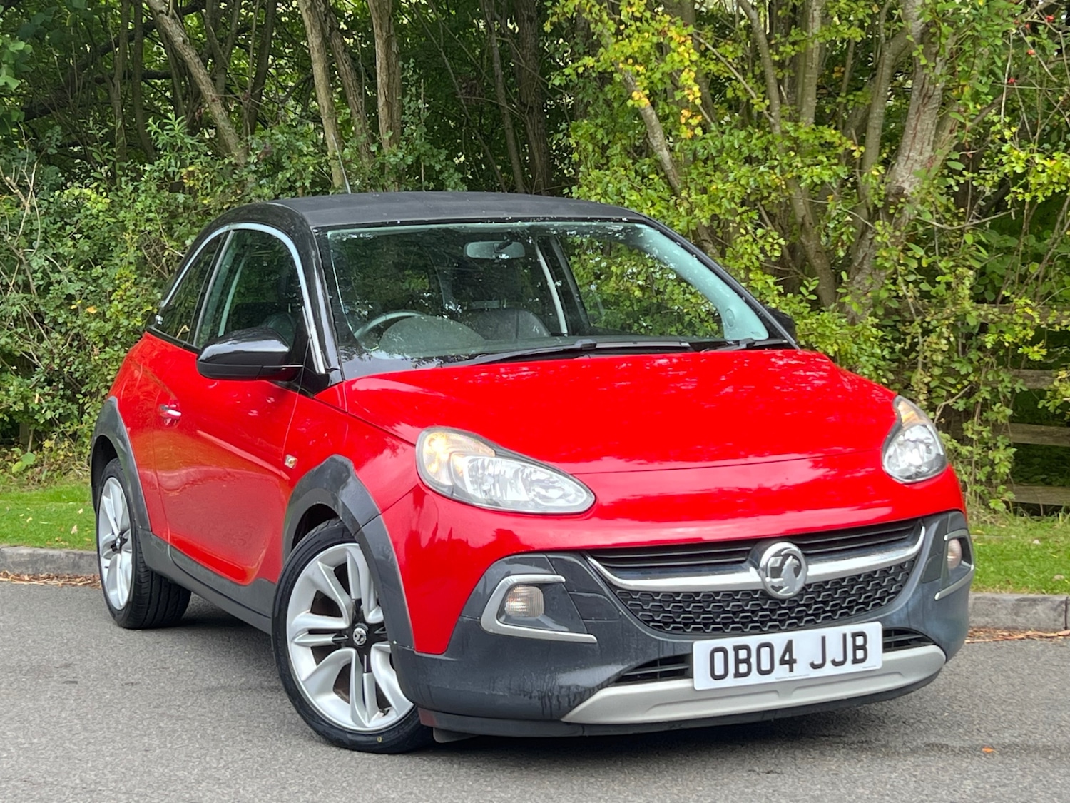 Used Vauxhall Adam 2015 for sale - 76082878: Photo 1
