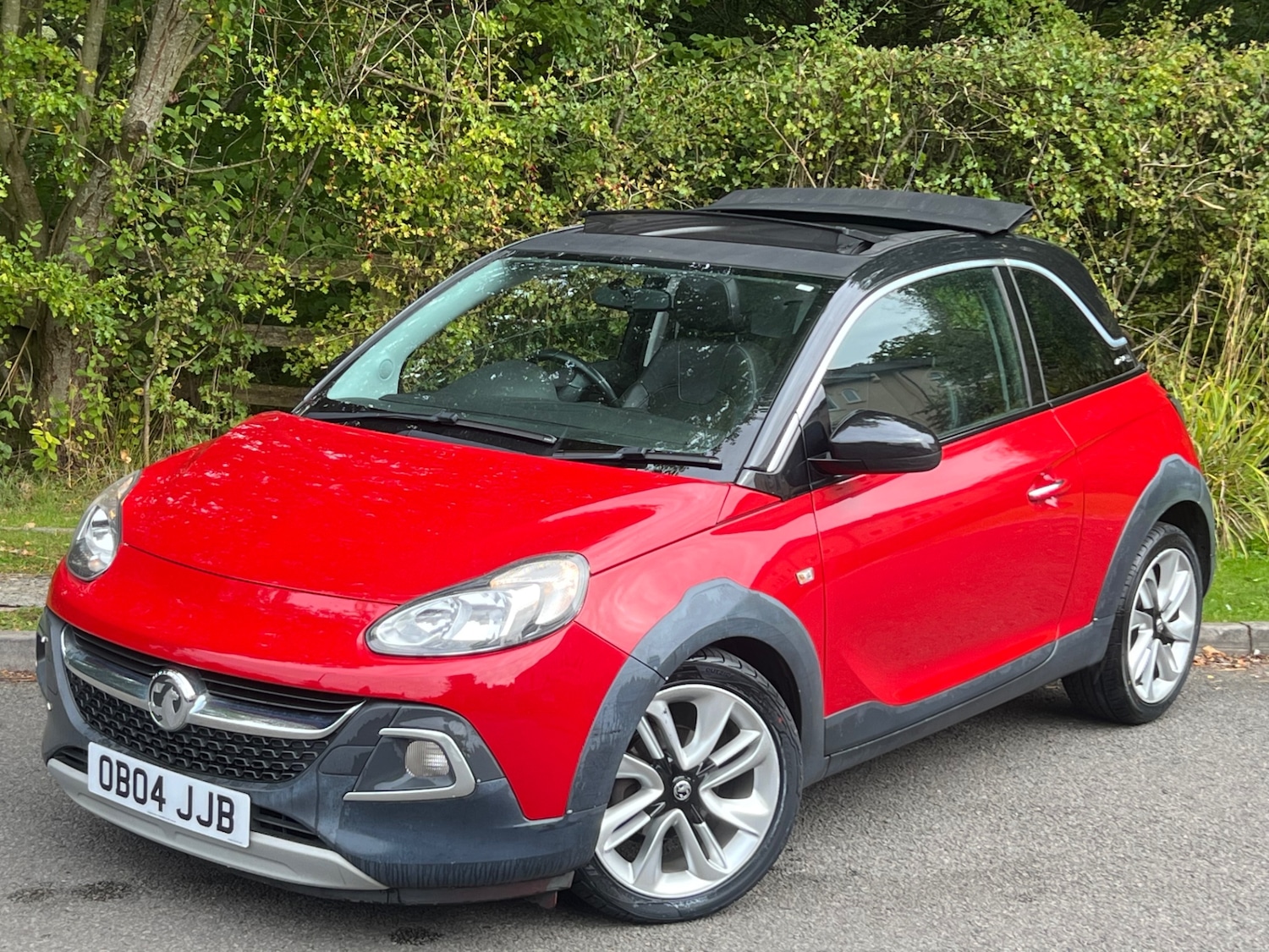 Used Vauxhall Adam 2015 for sale - 76082878: Photo 4