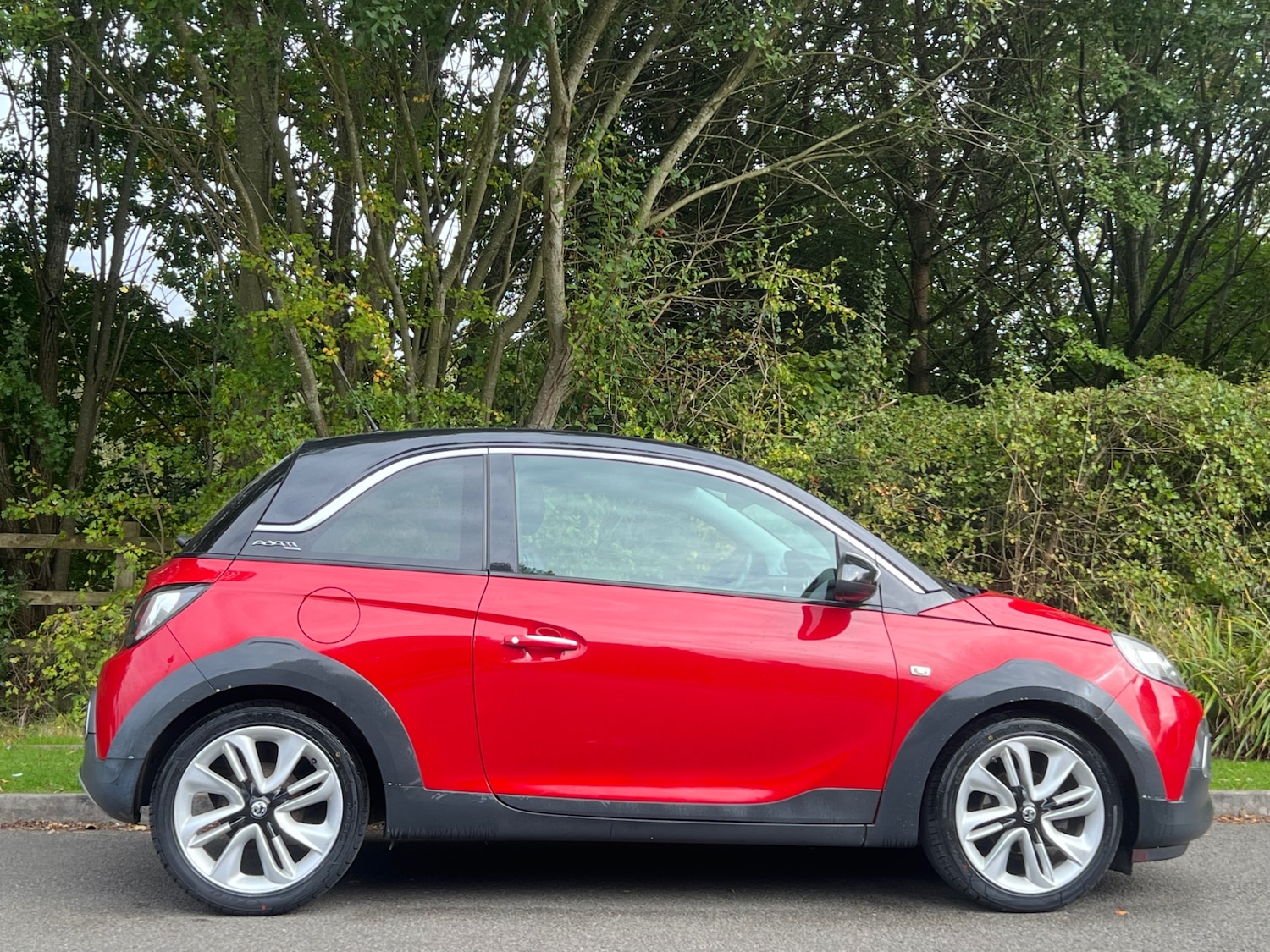 Used Vauxhall Adam 2015 for sale - 76082878: Photo 5