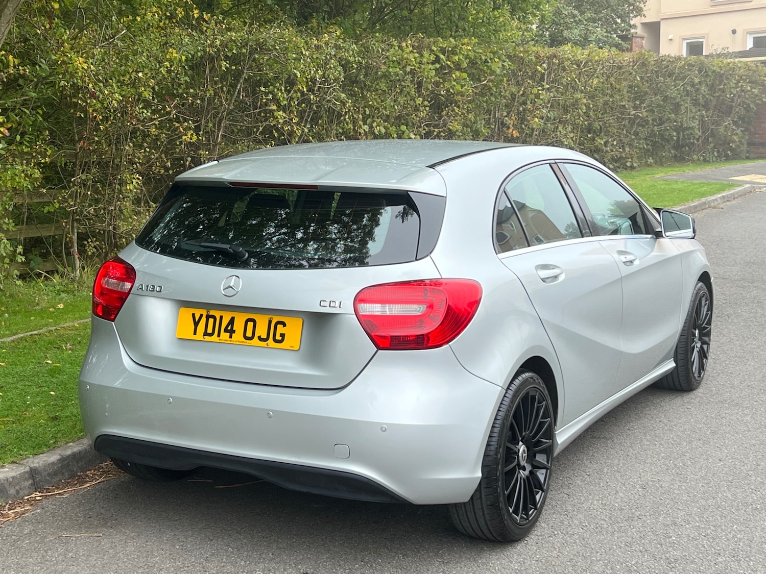 Used Mercedes-Benz A-Class 2014 for sale - 76249942: Photo 8