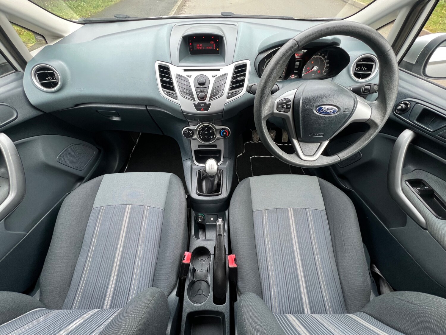 Used Ford Fiesta 2010 for sale - 77502289: Photo 15