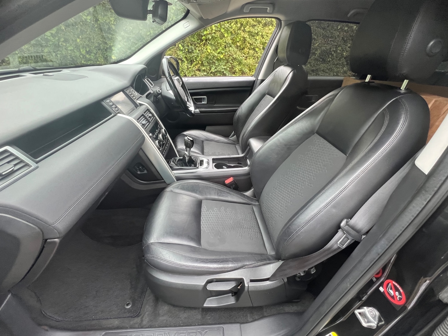 Used Land Rover Discovery Sport 2017 for sale - 76082888: Photo 12