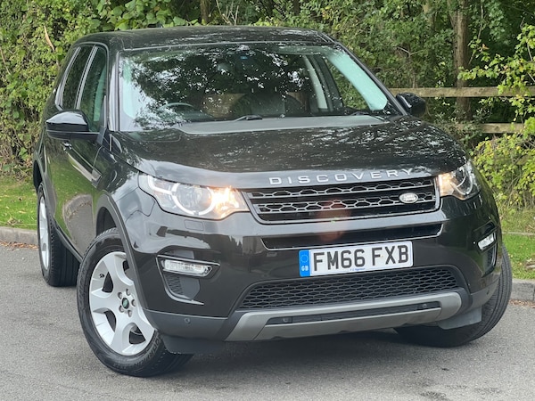 Used Land Rover Discovery Sport 2017 for sale - 76082888: Photo 1