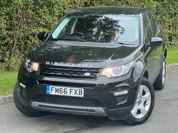 Used Land Rover Discovery Sport 2017 for sale - 76082888: Photo 2