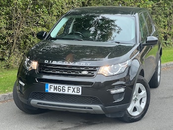 Used Land Rover Discovery Sport 2017 for sale - 76082888: Photo 2