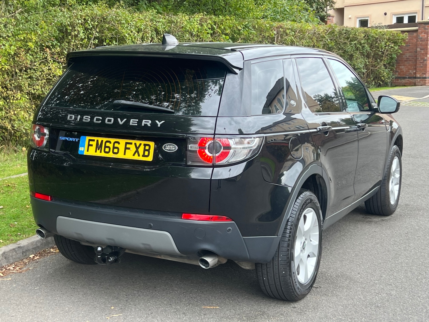 Used Land Rover Discovery Sport 2017 for sale - 76082888: Photo 8