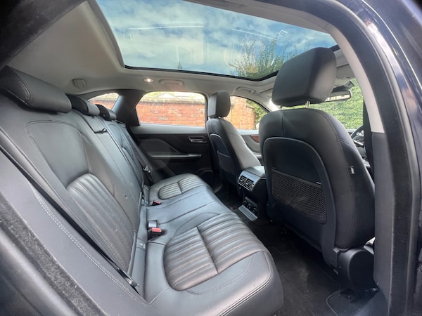 Used Jaguar F-Pace 2017 for sale - 75731479: Photo 15