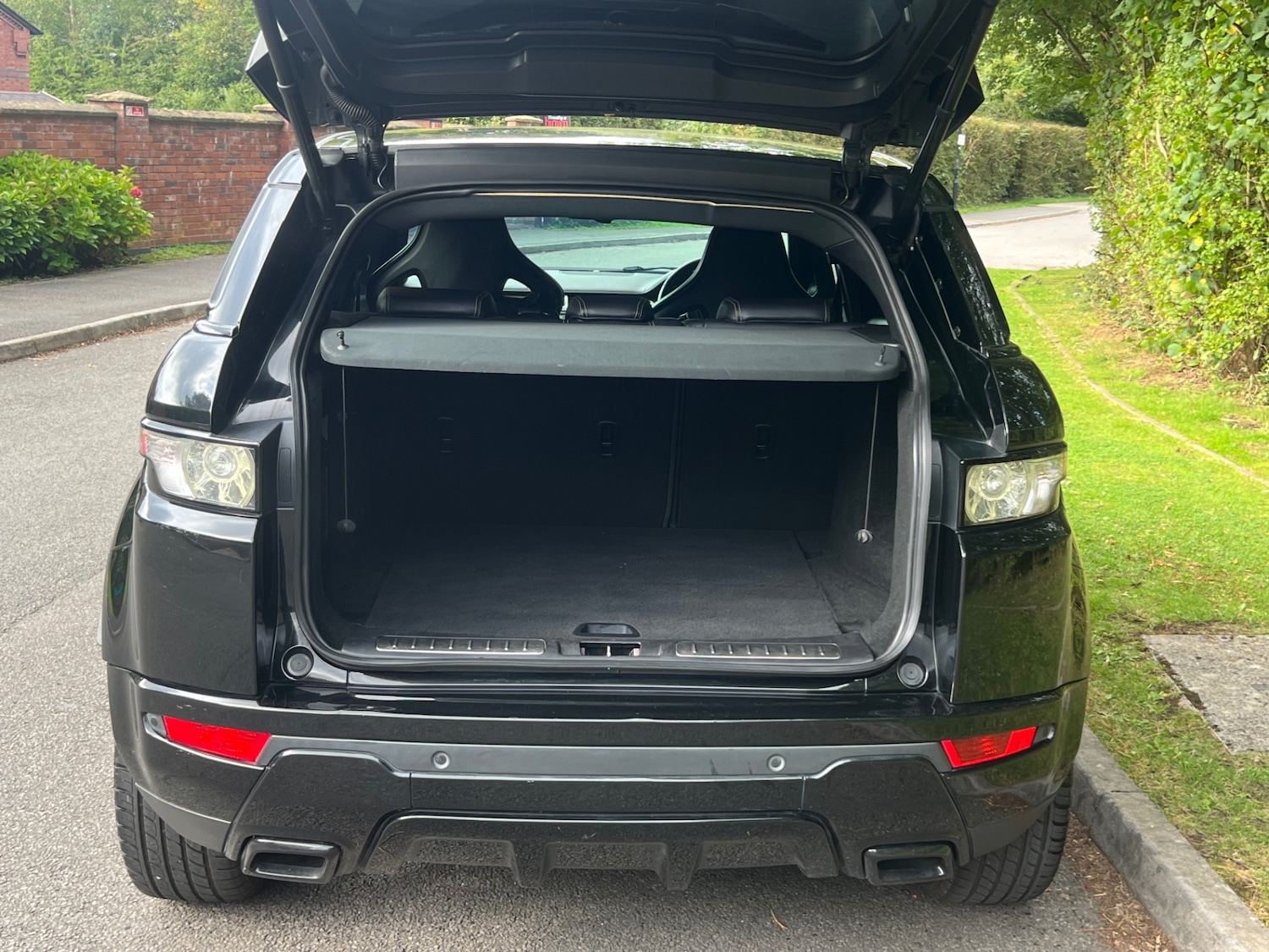 Vehicle 28