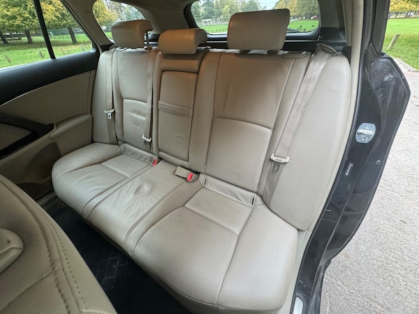 Used Toyota Avensis 2010 for sale - 76270408: Photo 15