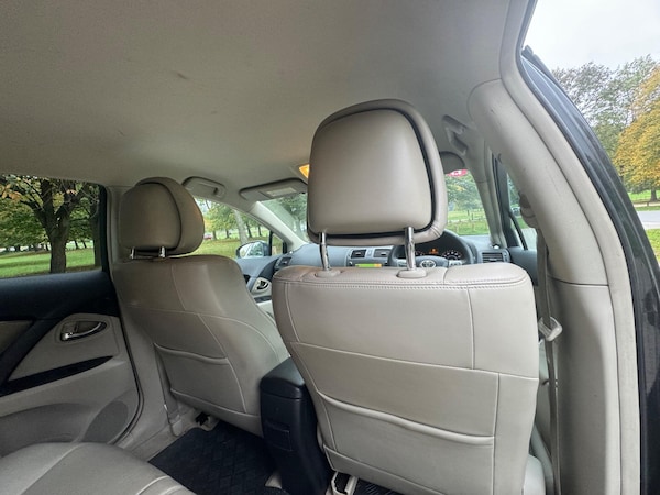Used Toyota Avensis 2010 for sale - 76270408: Photo 19