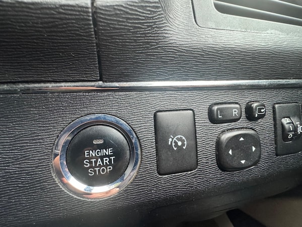 Used Toyota Avensis 2010 for sale - 76270408: Photo 23
