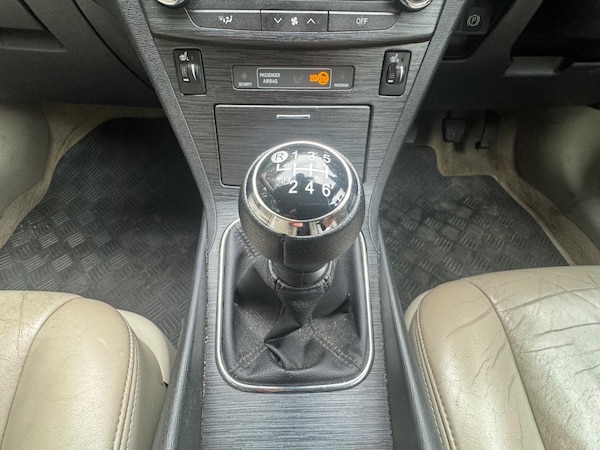 Used Toyota Avensis 2010 for sale - 76270408: Photo 25