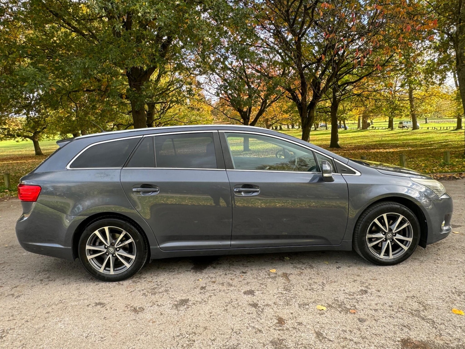 Used Toyota Avensis 2012 for sale - 76409213: Photo 7