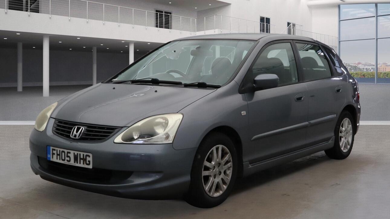 Used Honda Civic for sale - 76537930: Photo 2