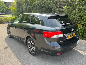 Used Toyota Avensis 2014 for sale - 78442957: Photo