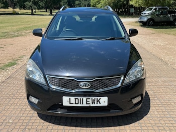 Used Kia Ceed 2011 for sale - 76084688: Photo