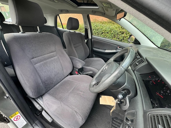 Used Toyota Corolla 2004 for sale - 76109272: Photo 10