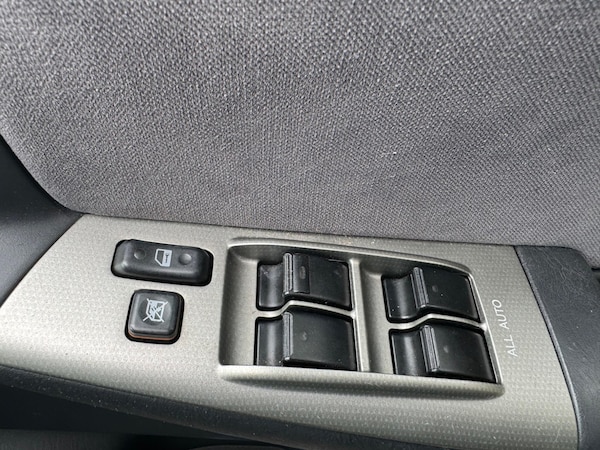 Used Toyota Corolla 2004 for sale - 76109272: Photo 18