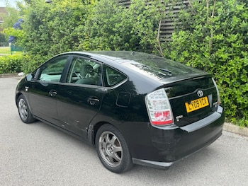 Used Toyota Prius 2015 for sale - 78608721: Photo