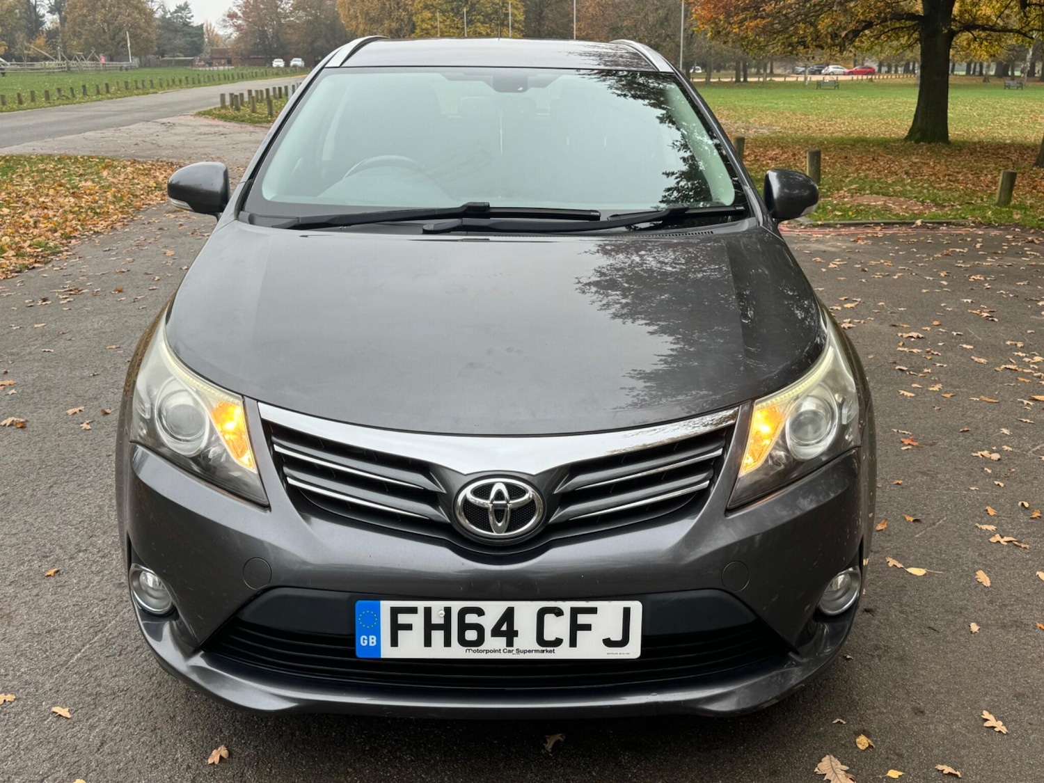Used Toyota Avensis 2014 for sale - 76511964: Photo 2