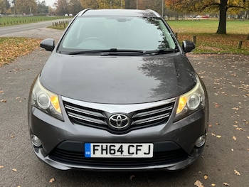 Used Toyota Avensis 2014 for sale - 76511964: Photo