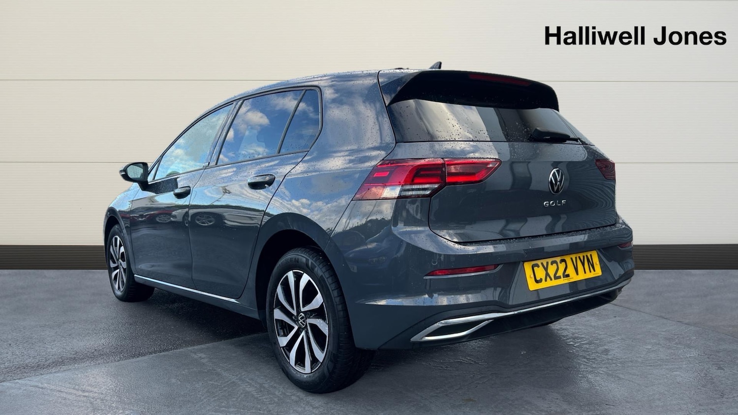 Used Volkswagen Golf 2022 for sale - 76832696: Photo 2