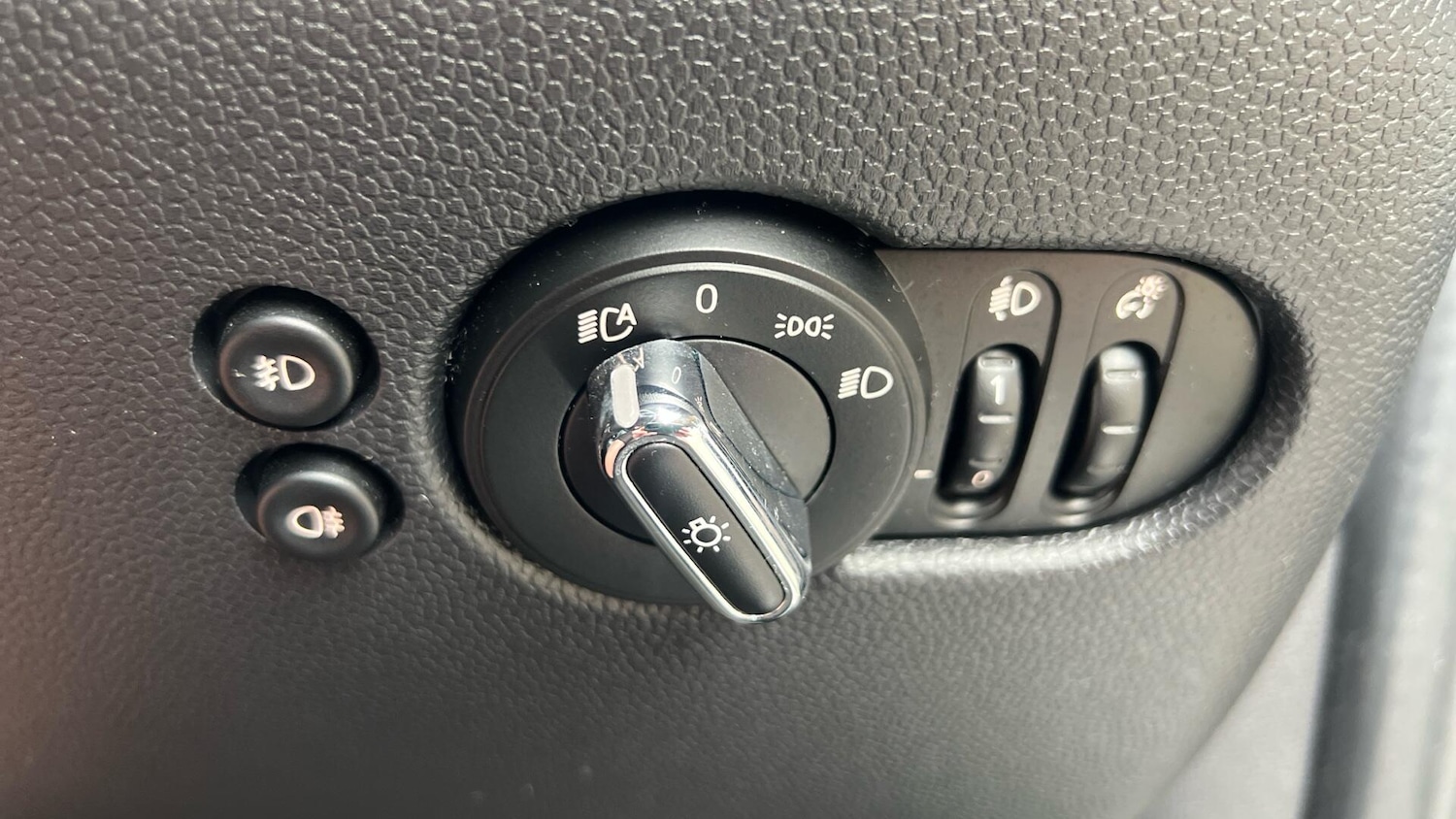 Used MINI Hatch 2020 for sale - 77441008: Photo 27