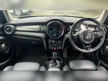Used MINI Hatch 2020 for sale - 77441008: Photo