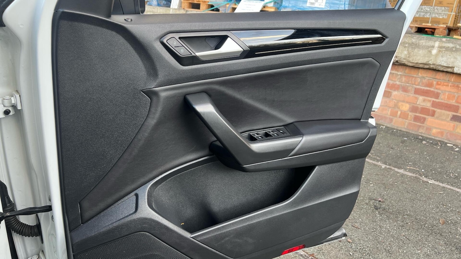 Used Volkswagen T-Roc 2020 for sale - 77190489: Photo 20