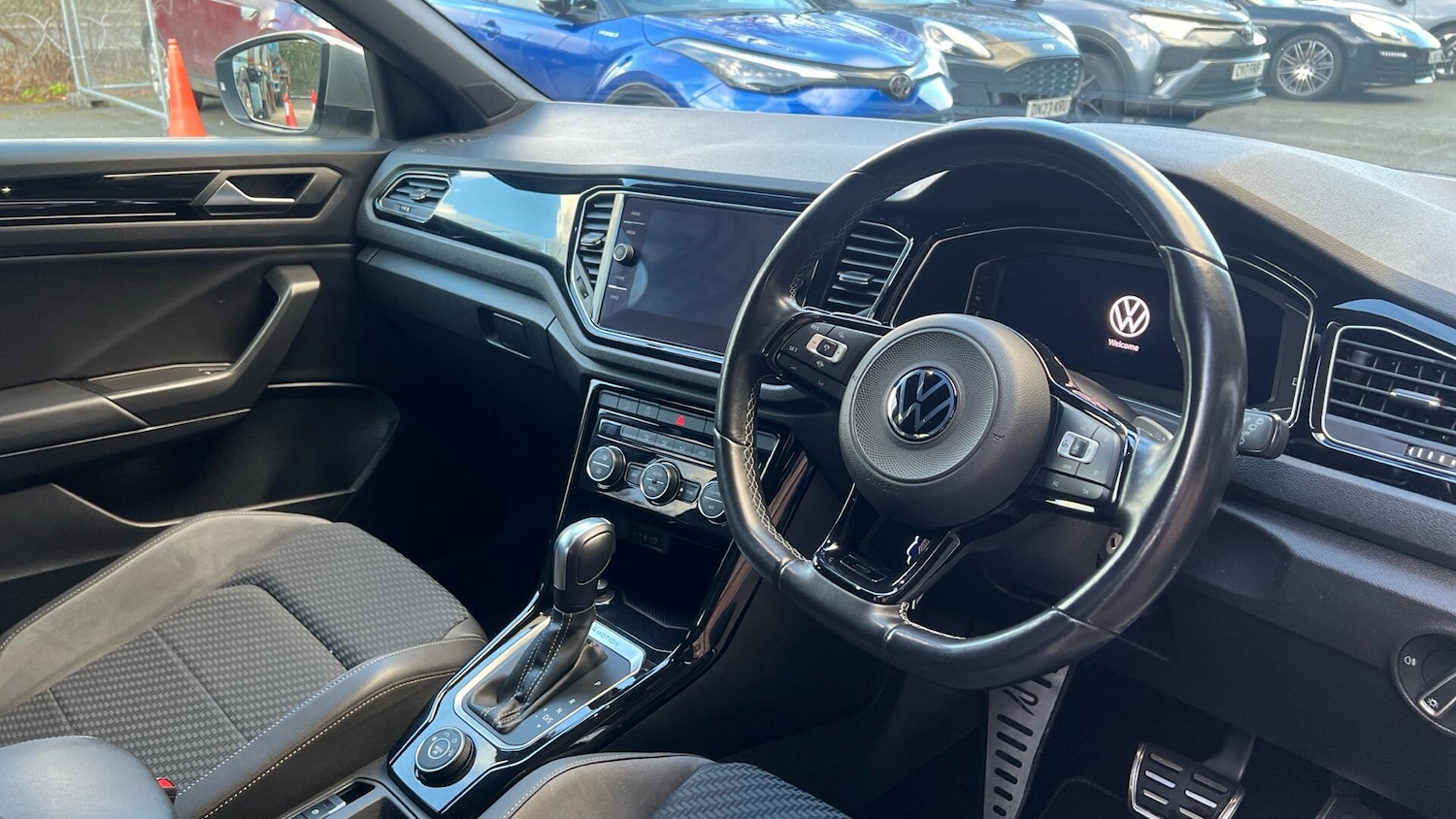 Used Volkswagen T-Roc 2020 for sale - 77190489: Photo 6