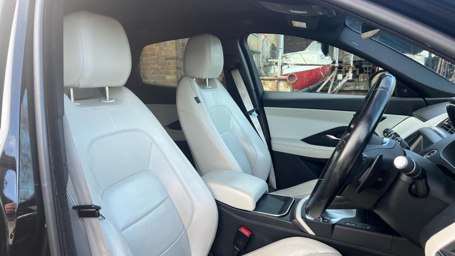 Used Jaguar E-Pace 2018 for sale - 77229231: Photo 11