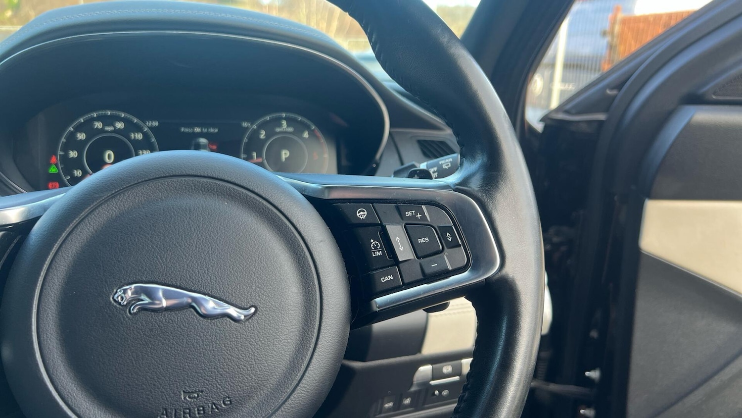 Used Jaguar E-Pace 2018 for sale - 77229231: Photo 18