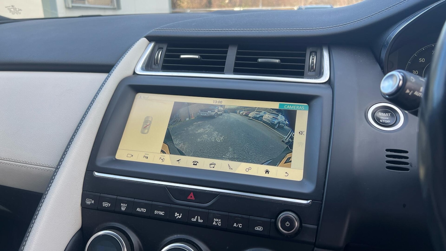 Used Jaguar E-Pace 2018 for sale - 77229231: Photo 31