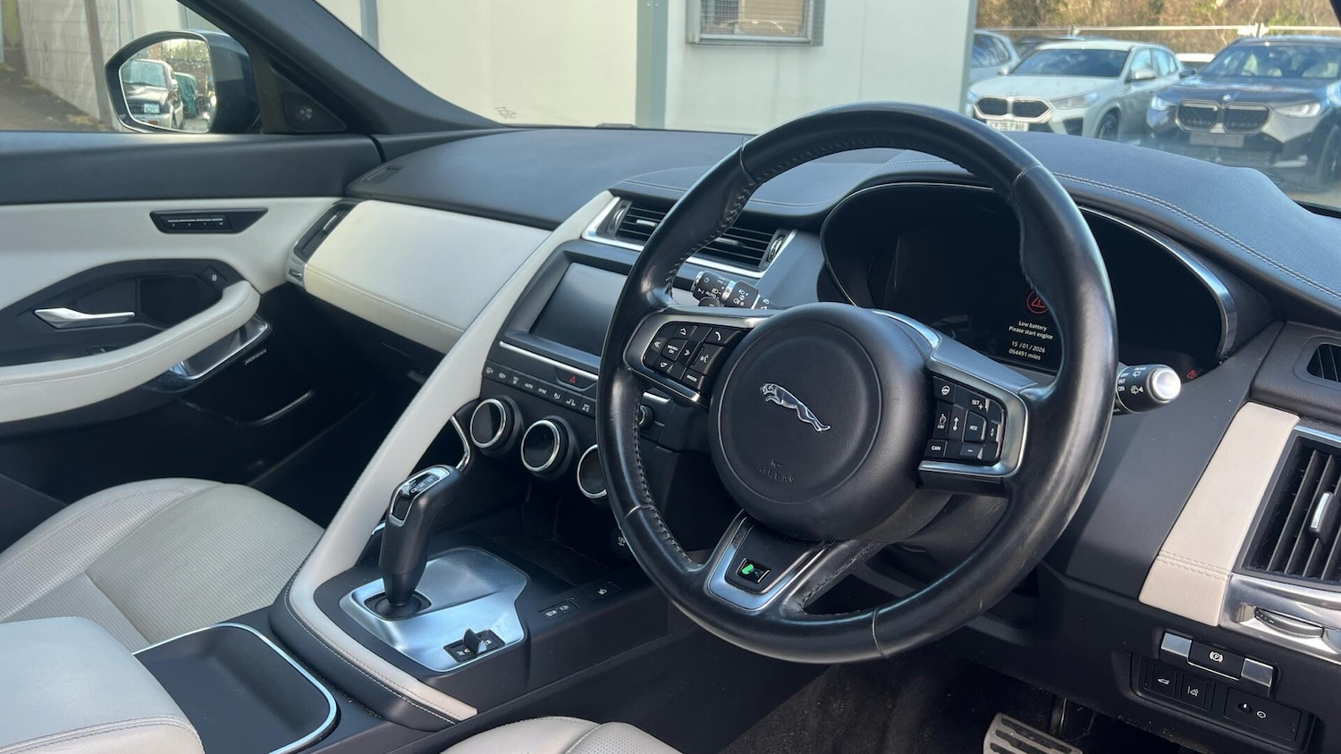 Used Jaguar E-Pace 2018 for sale - 77229231: Photo 6