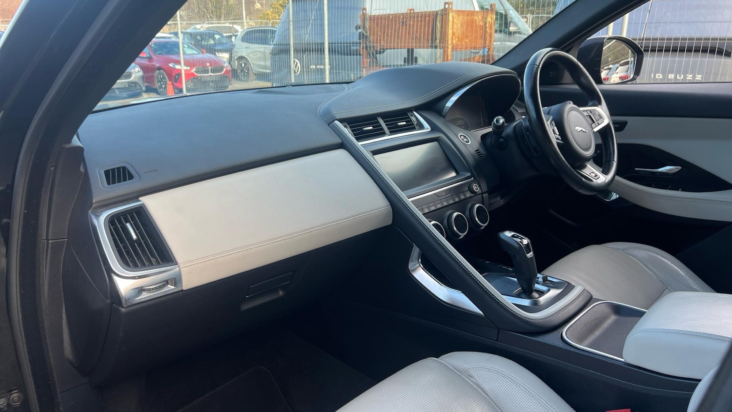 Used Jaguar E-Pace 2018 for sale - 77229231: Photo 7